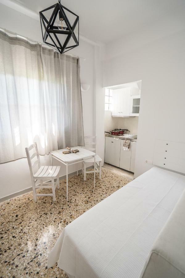 Esmeralda Apartments أبولونيا المظهر الخارجي الصورة